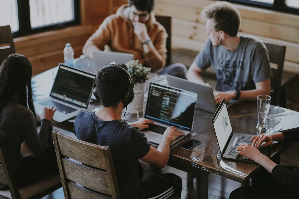 Essential Freelancing Tips for IT Professionals in 2026 - IT & Web Engineering Insight by Prince